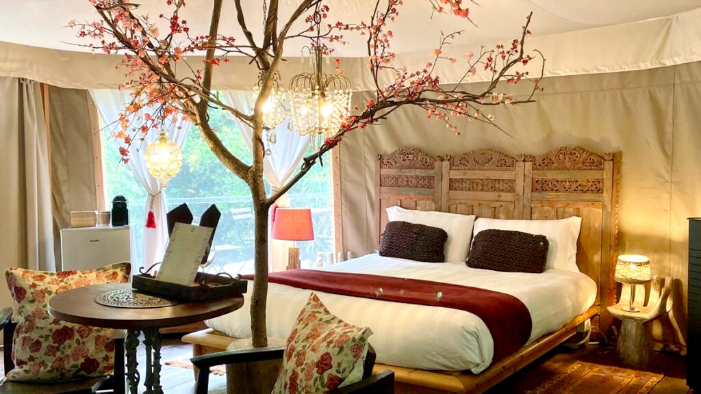 il glamping canonici di san marco è uno dei migliori hotel insoliti in italia